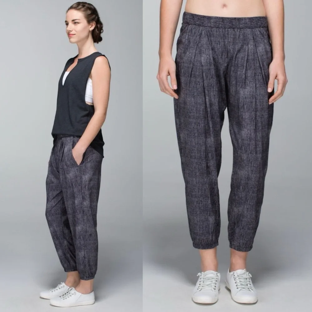 Lululemon Rollin' With My Omies Burlap Texture Dune Black yoga jogger pants 4 - Picture 1 of 15